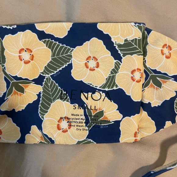 SOLD Benoa ilima set - Picture 2 of 6